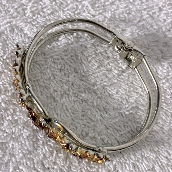 Vintage Floral Gold & Brown Tone Metal Bracelet - Picture 8 of 12